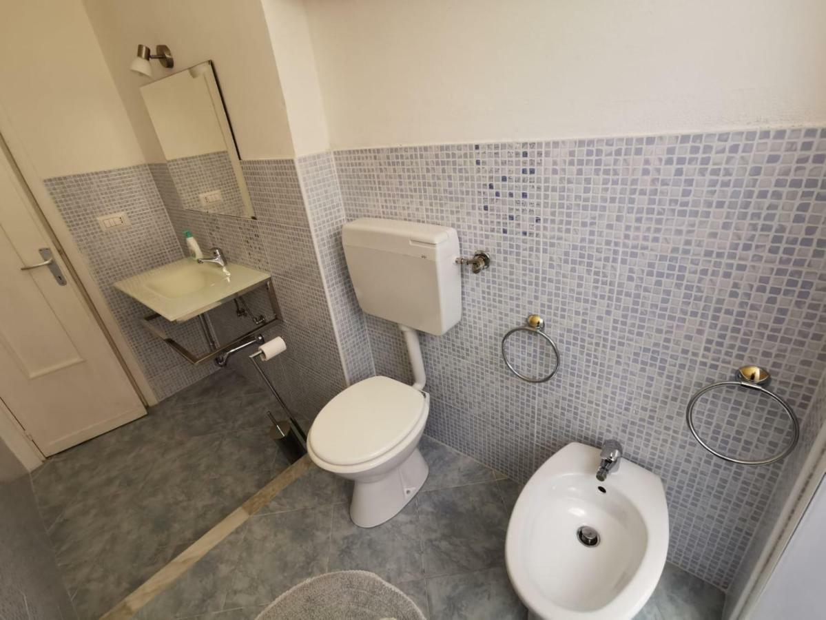 Rooms For Rent 67 Sassari Exterior photo